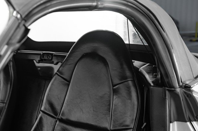 Used 2002 Toyota MR2 AUTOMATIC LEATHER SEATS CRUISE image 23