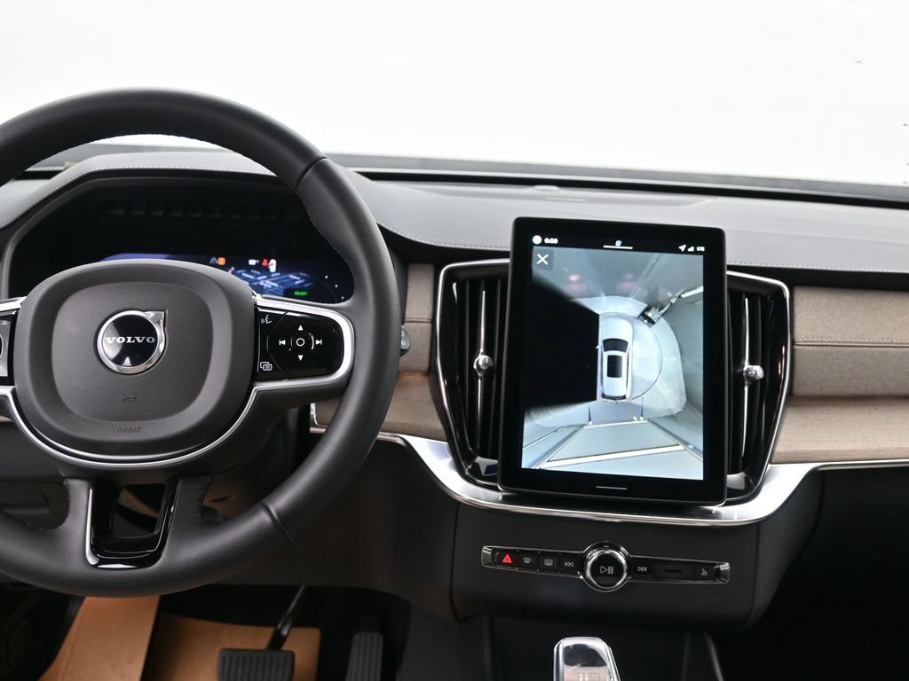 New 2026 Volvo XC90 T8 Plus w/ Protection Package Premier AWD/4WD image 12