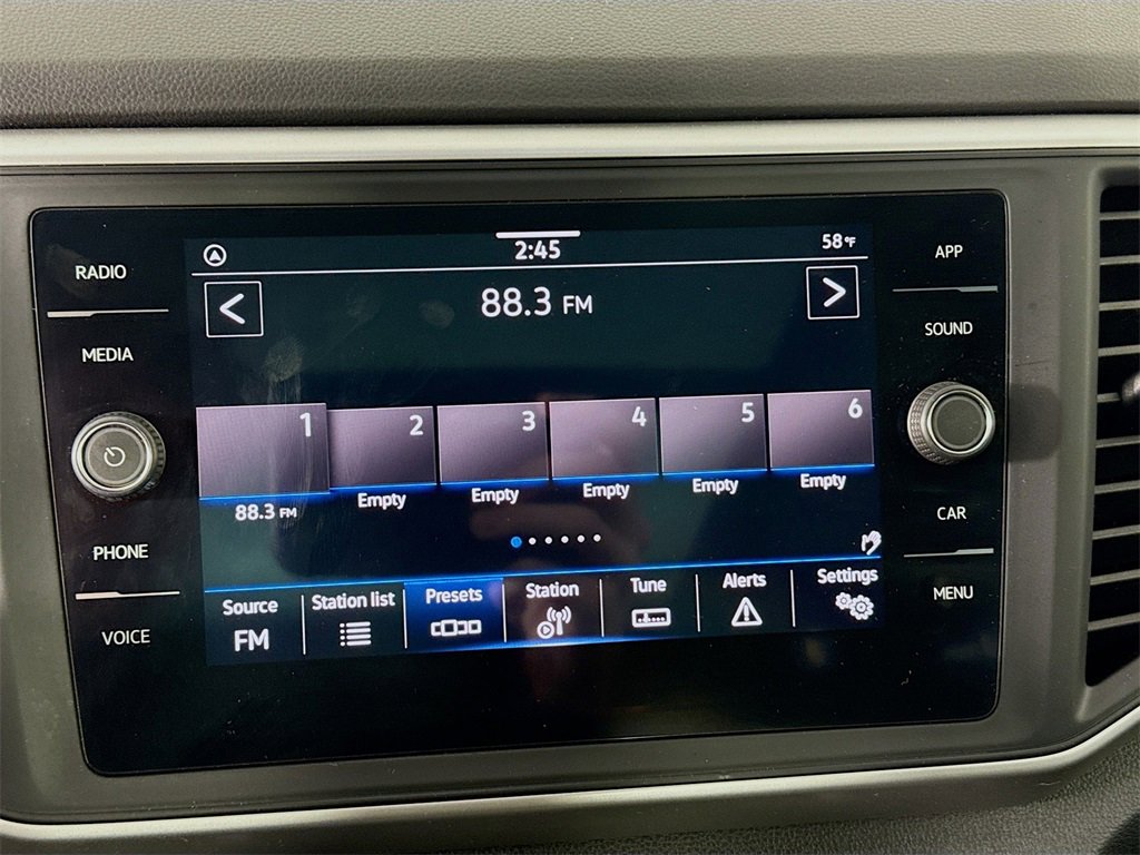 Used 2021 Volkswagen Atlas Cross Sport SE image 15