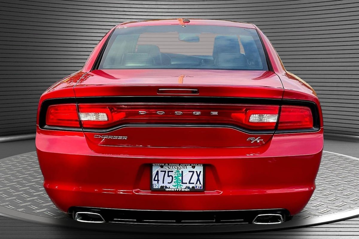 Used 2012 Dodge Charger R/T RWD image 5