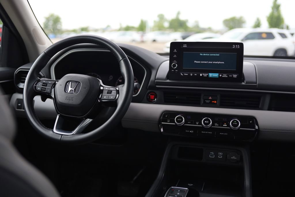 Used 2025 Honda Pilot EX-L image 29