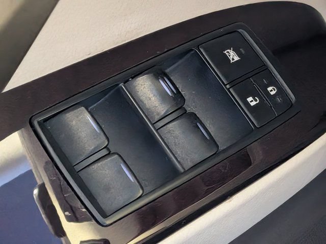 Used 2014 Lexus GX 460 w/ Premium Package AWD/4WD image 24