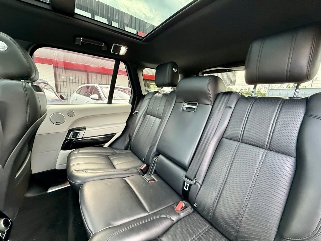 Used 2015 Land Rover Range Rover Supercharged image 34