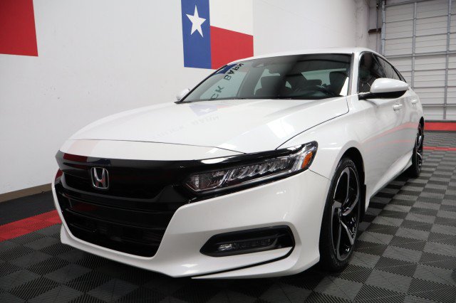 Used 2018 Honda Accord Sport image 3