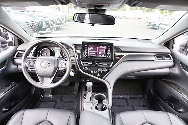 Used 2023 Toyota Camry SE FWD image 17