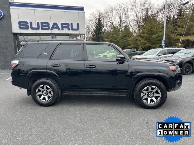 Used 2021 Toyota 4Runner TRD Off-Road Premium w/ Moonroof Package image 2
