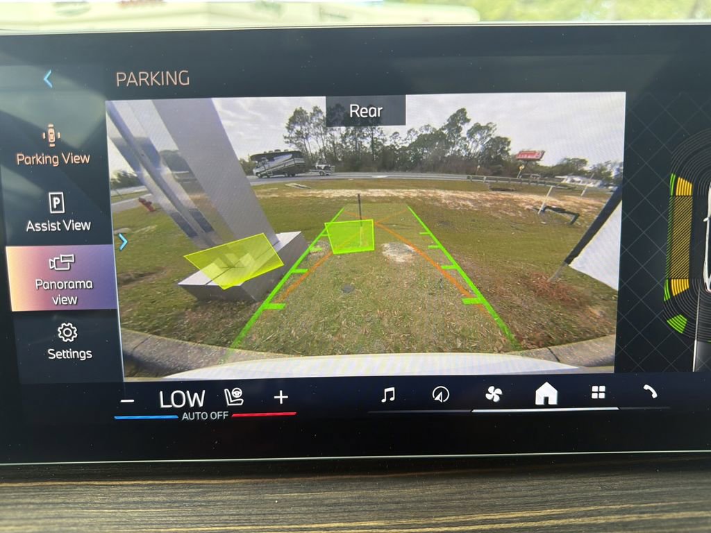 Used 2025 BMW X5 xDrive40i AWD/4WD image 32