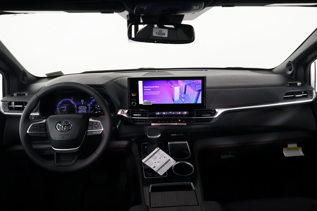 New 2026 Toyota Sienna XSE FWD image 4