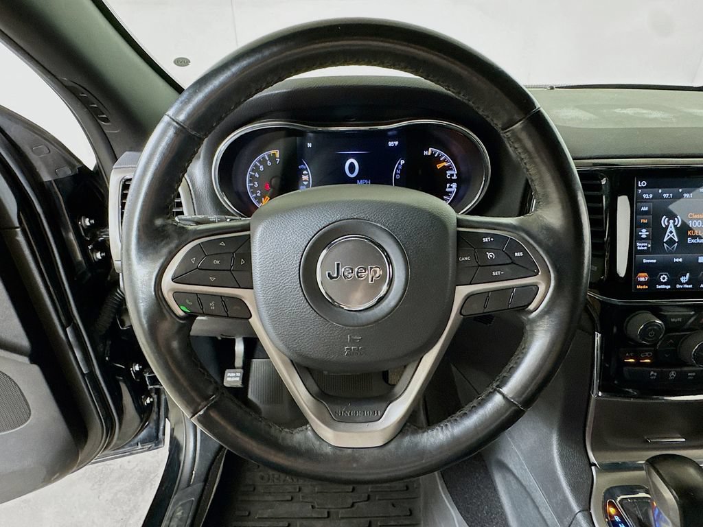 Used 2019 Jeep Grand Cherokee Altitude RWD image 9