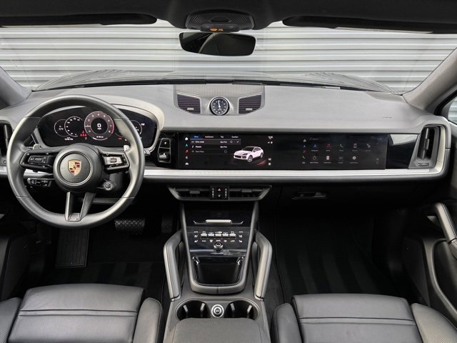 Certified 2025 Porsche Cayenne Coupe image 17