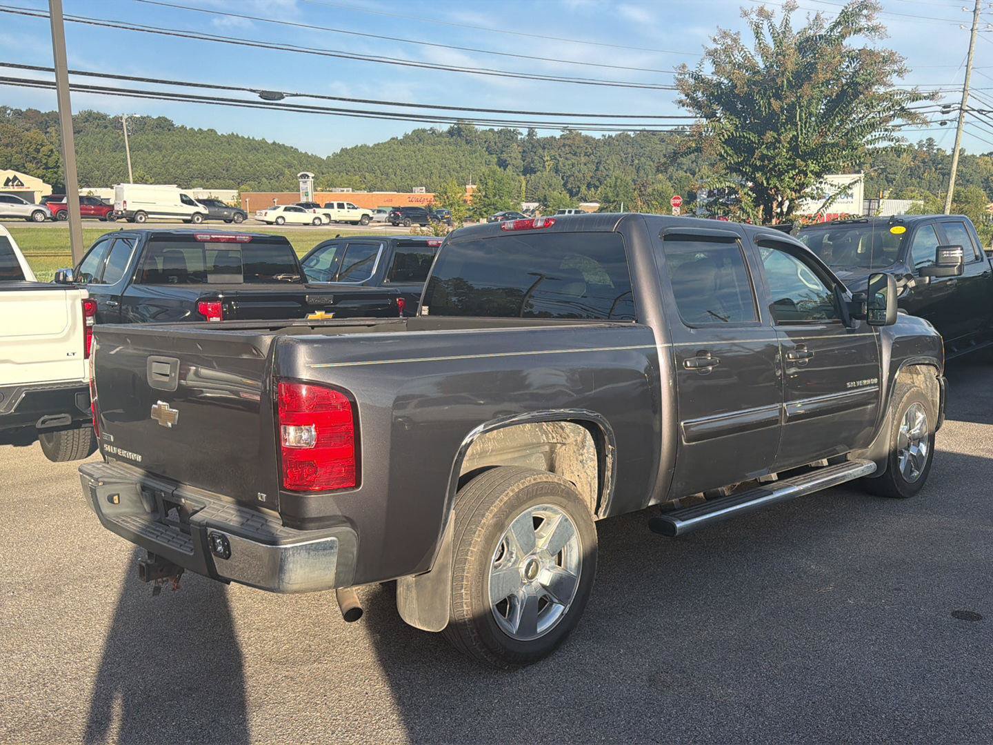 Used 2011 Chevrolet Silverado 1500 LT w/ Florida Edition RWD image 3