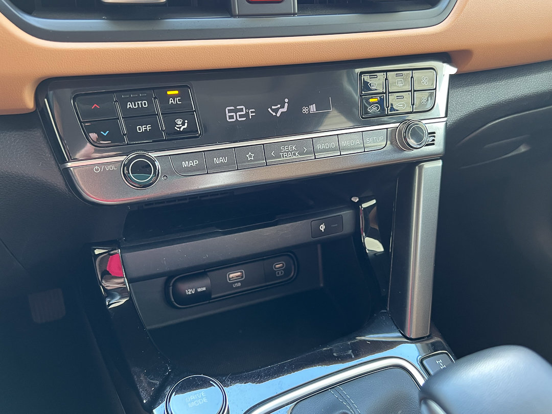 Used 2024 Kia Seltos EX AWD/4WD image 36