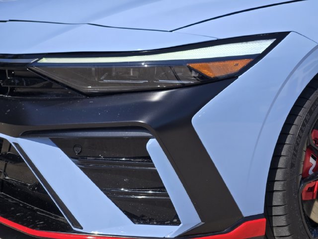 Certified 2025 Hyundai Elantra N FWD image 5