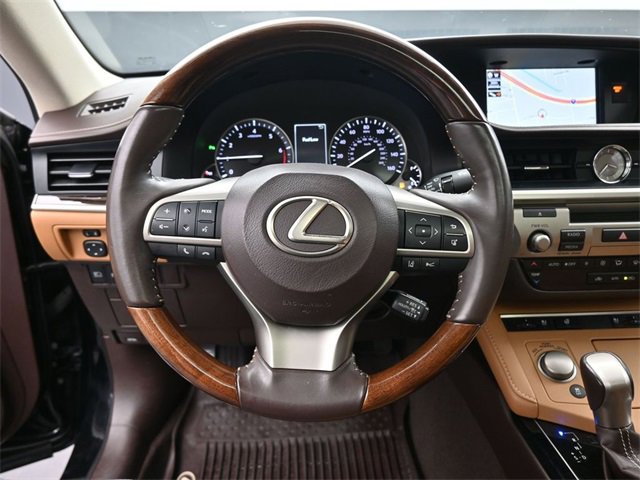 Used 2018 Lexus ES 350 image 2