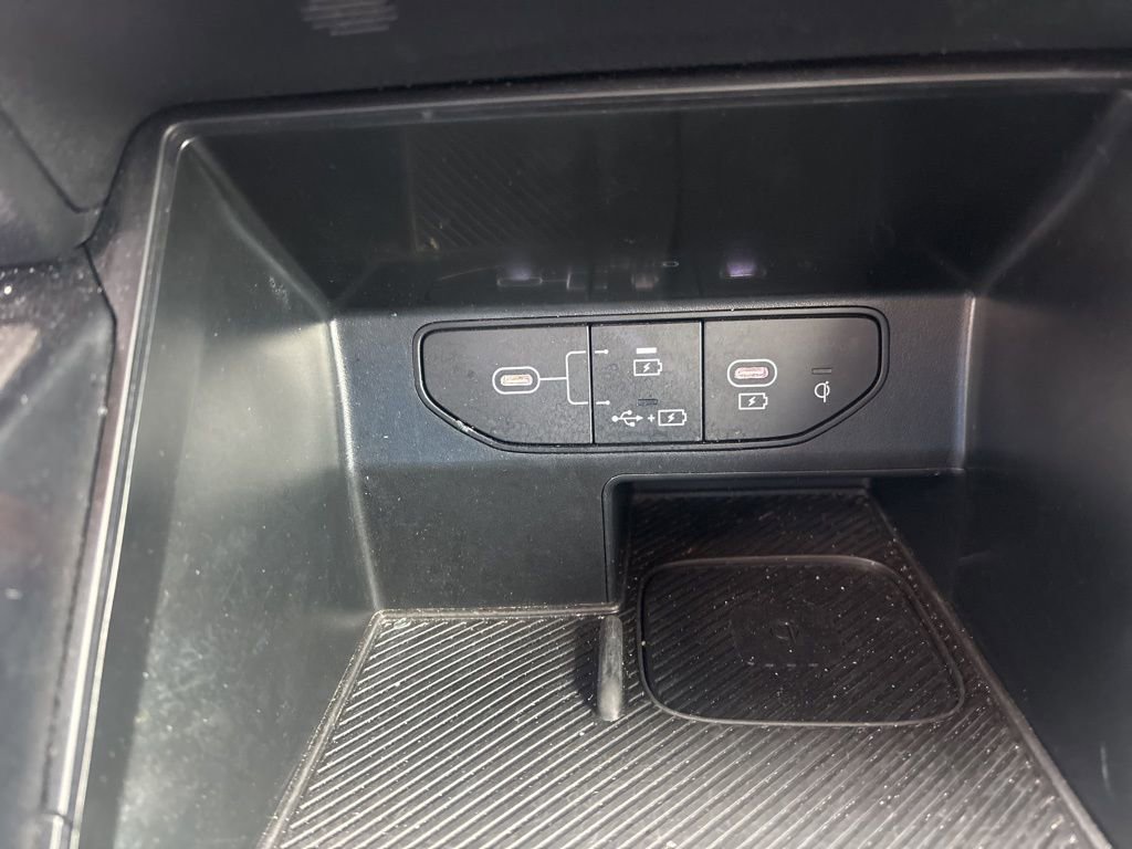 Used 2024 Kia Sorento S image 29