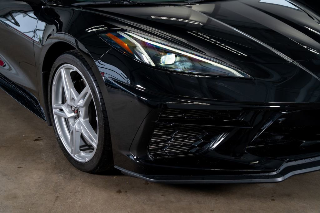 Used 2023 Chevrolet Corvette Stingray Premium Conv w/ Z51 Performance Package RWD image 8