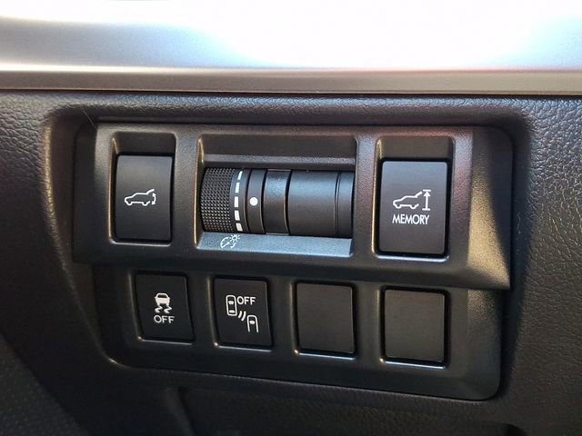 Used 2017 Subaru Outback 3.6R Limited image 26