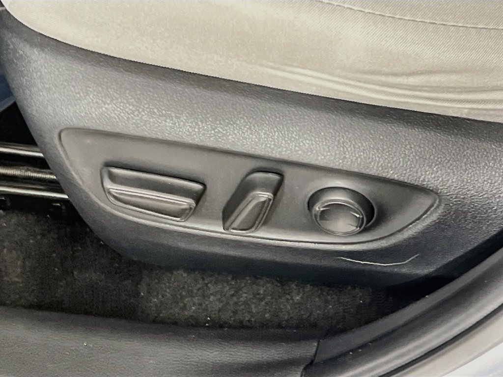 Used 2023 Toyota RAV4 XLE w/ Convenience Package FWD image 13