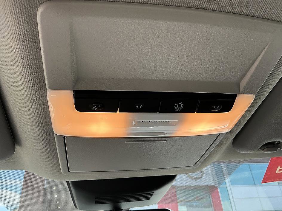 Certified 2023 Nissan Sentra SV FWD image 21