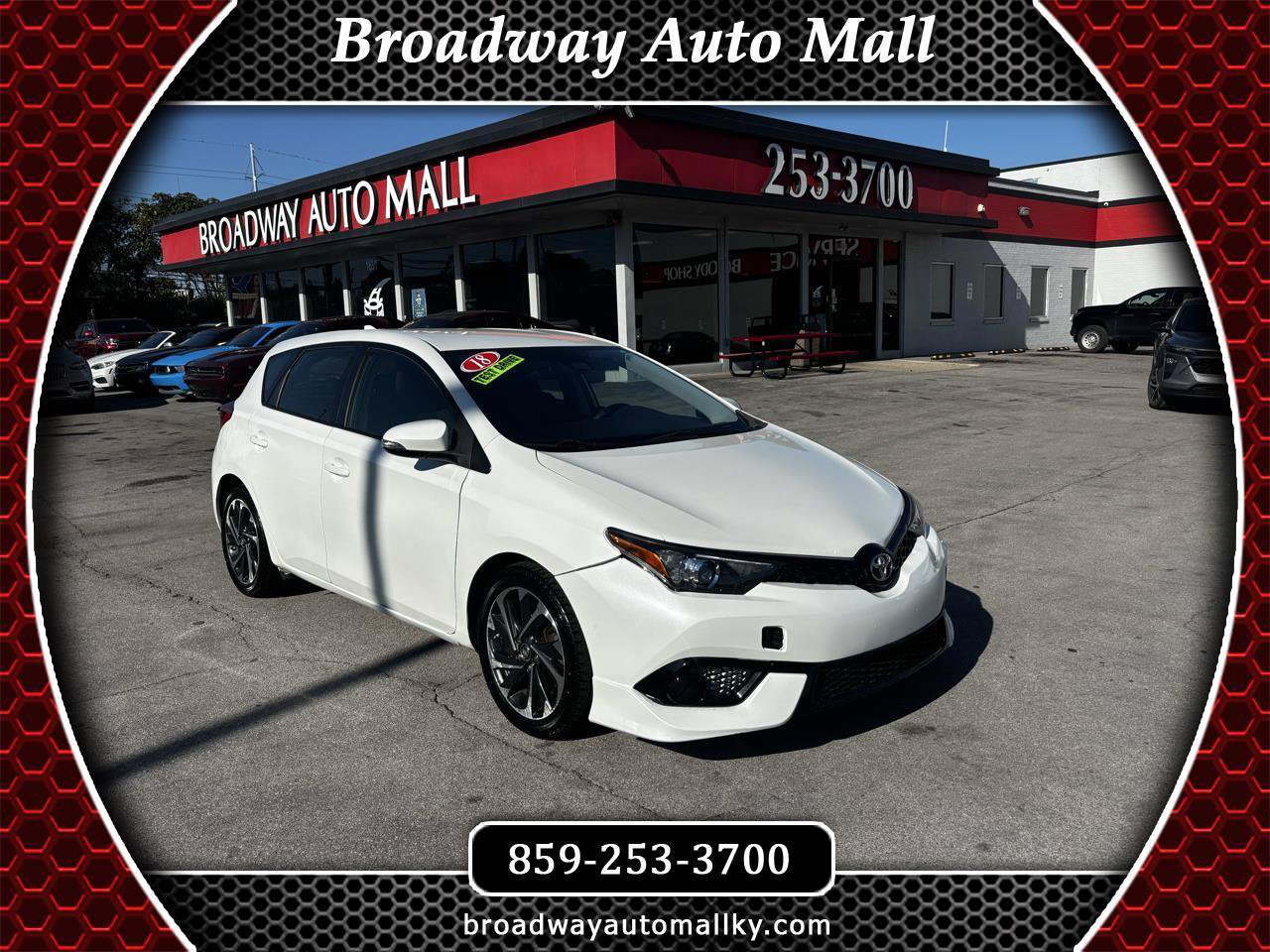 Used 2018 Toyota Corolla iM w/ Carpet Mat Package (TMS) FWD image 1