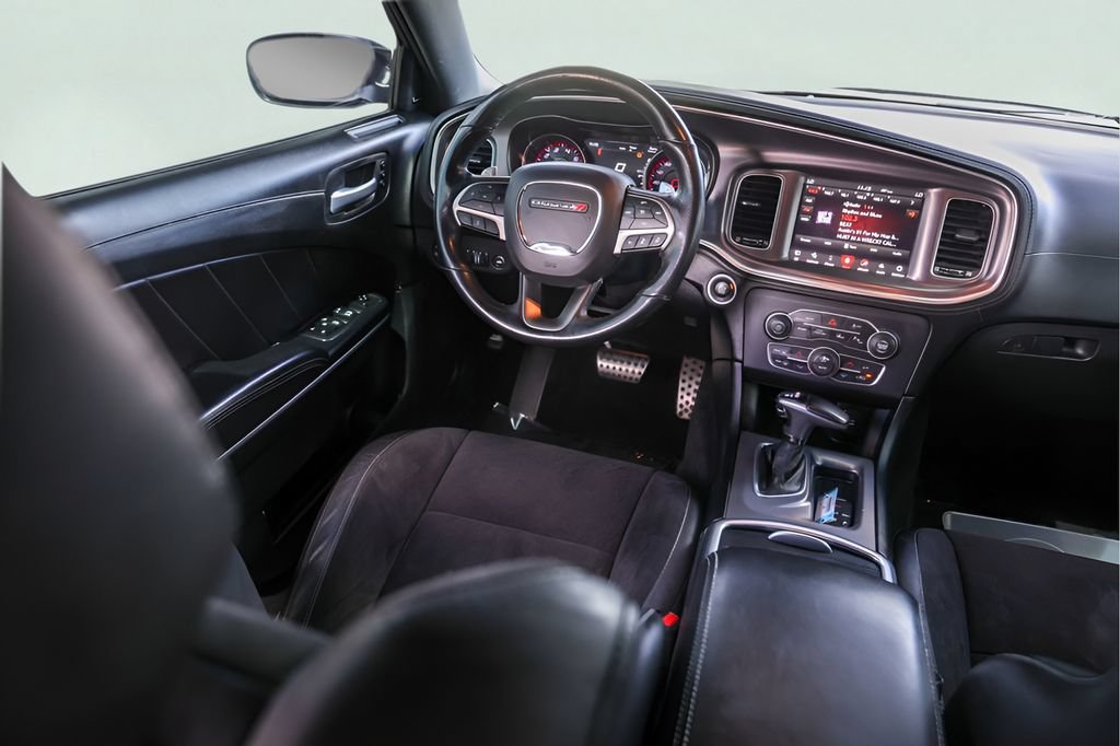 Used 2019 Dodge Charger R/T w/ Plus Group RWD image 28