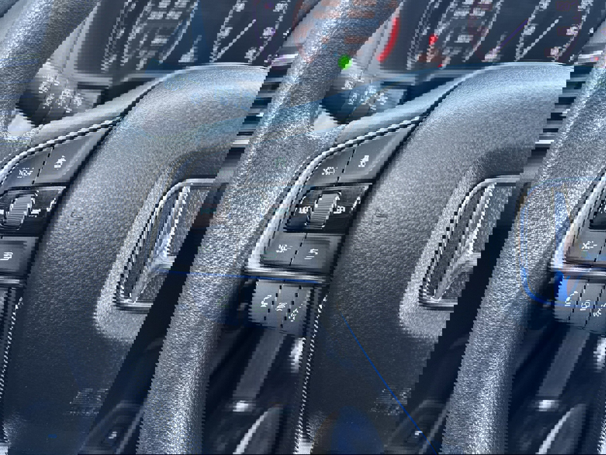 Used 2018 Honda Accord EX image 21