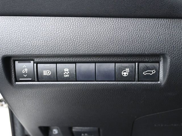 Certified 2021 Toyota Venza XLE image 22