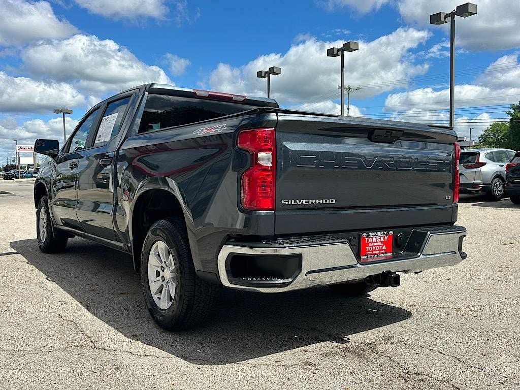 Used 2021 Chevrolet Silverado 1500 LT AWD/4WD image 3