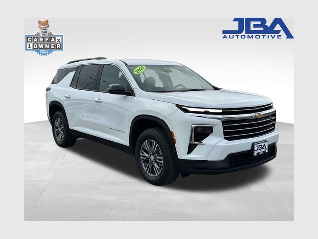 Used 2025 Chevrolet Traverse LT