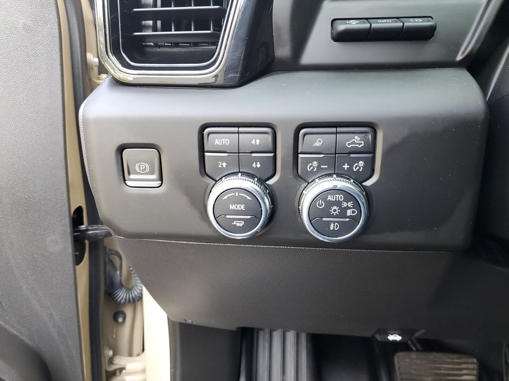 Used 2023 GMC Sierra 1500 AT4X AWD/4WD image 21