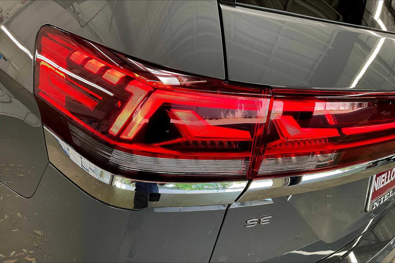 New 2025 Volkswagen Atlas SE image 24