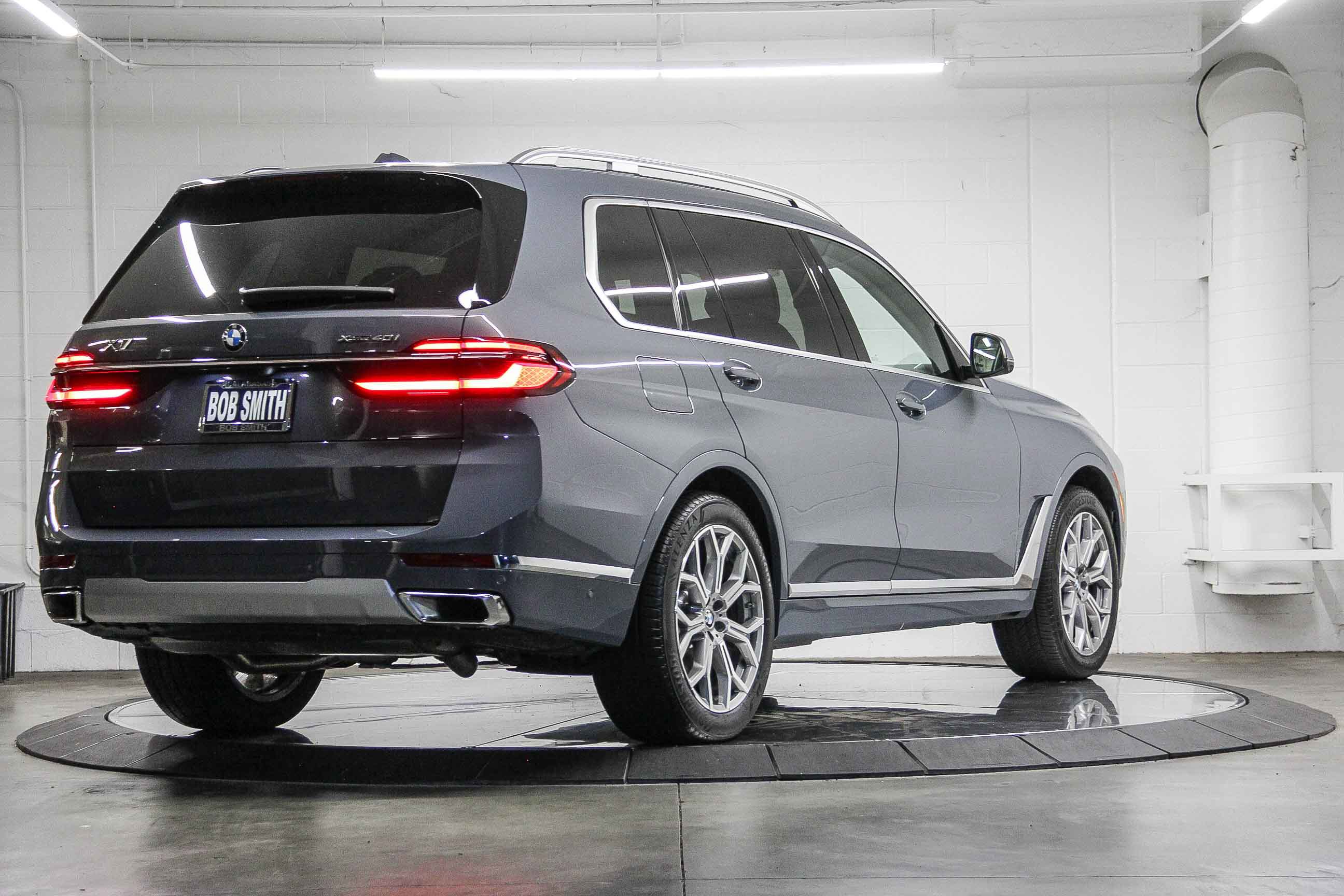 Used 2026 BMW X7 xDrive40i AWD/4WD image 6