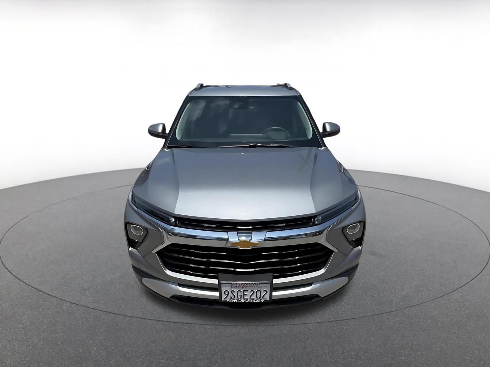 Used 2025 Chevrolet TrailBlazer LT FWD image 4