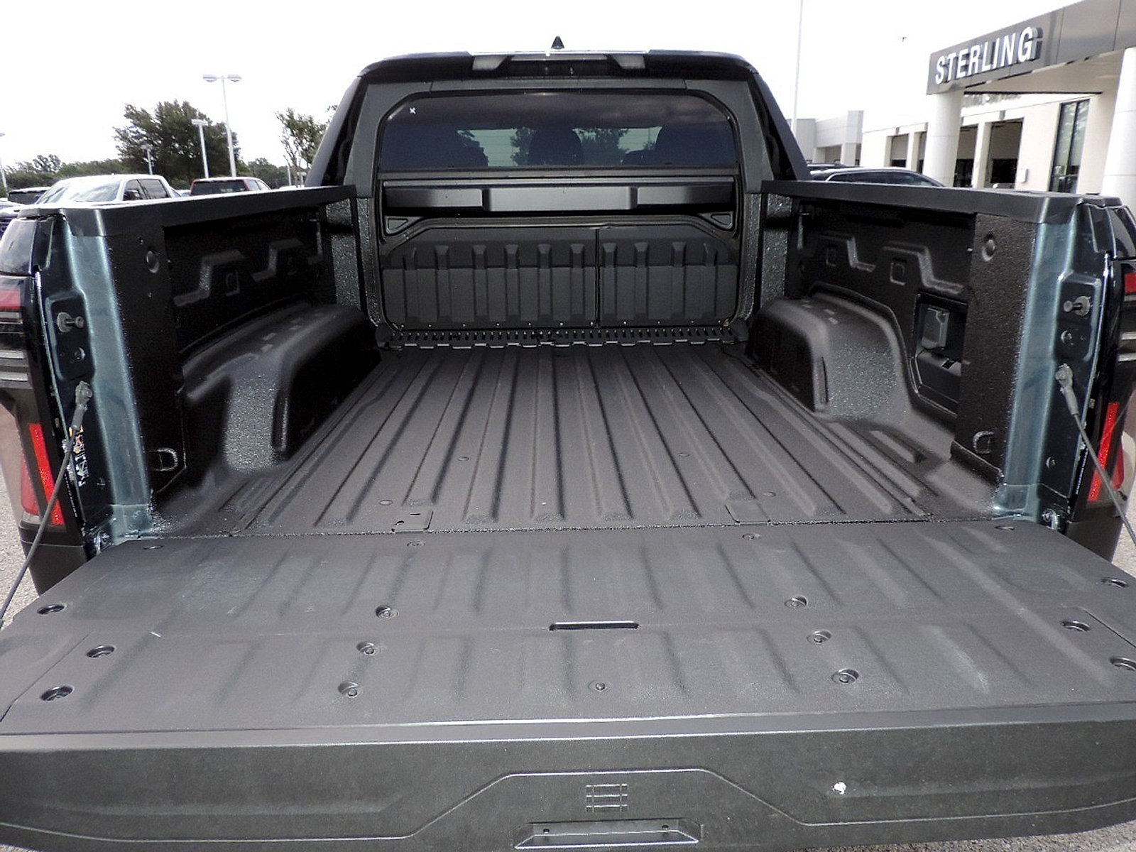 New 2026 GMC Sierra EV Elevation w/ Premium Package AWD/4WD image 13