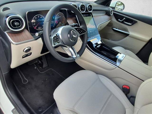 New 2027 Mercedes-Benz GLC 300 image 3