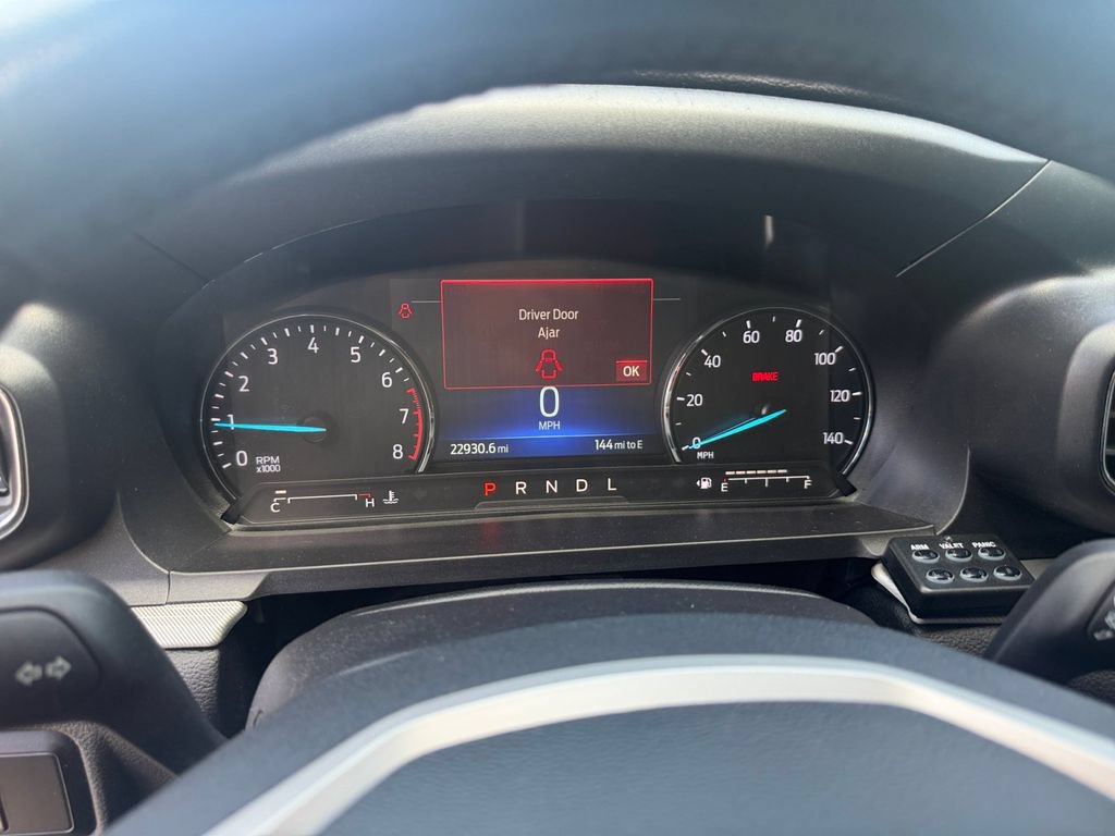 Used 2023 Ford Explorer XLT w/ Equipment Group 202A AWD/4WD image 14