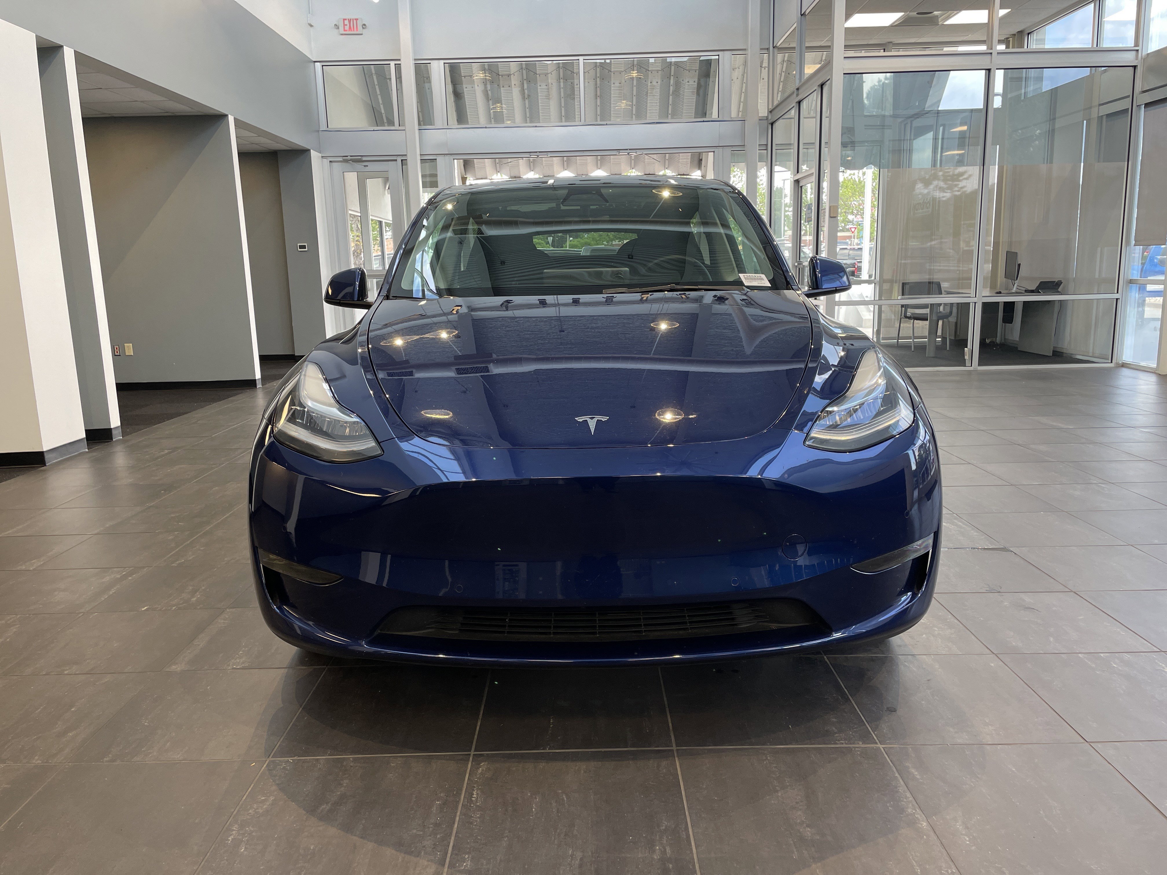 Used 2021 Tesla Model Y Long Range AWD/4WD image 3