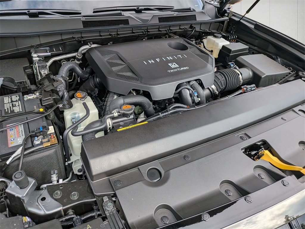 New 2026 INFINITI QX80 4WD w/ Sport Exterior Package image 32