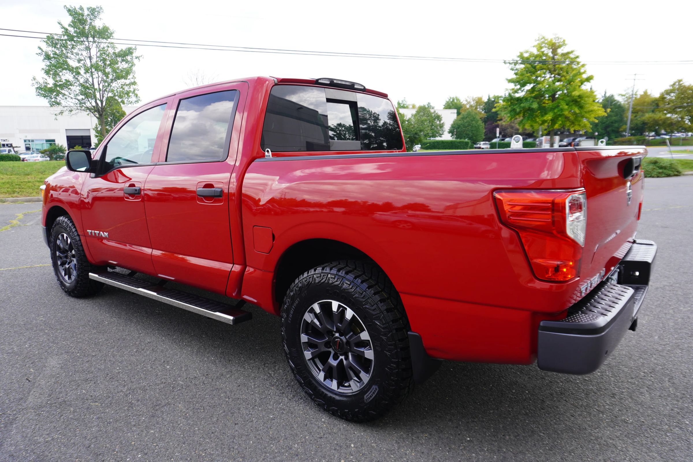 Used 2021 Nissan Titan S w/ S Utility Package AWD/4WD image 5