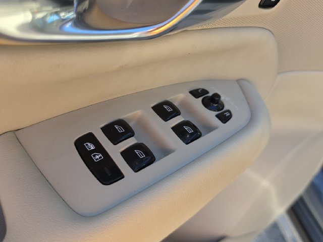 Used 2023 Volvo XC90 B6 Plus w/ Protection Package Premier AWD/4WD image 21