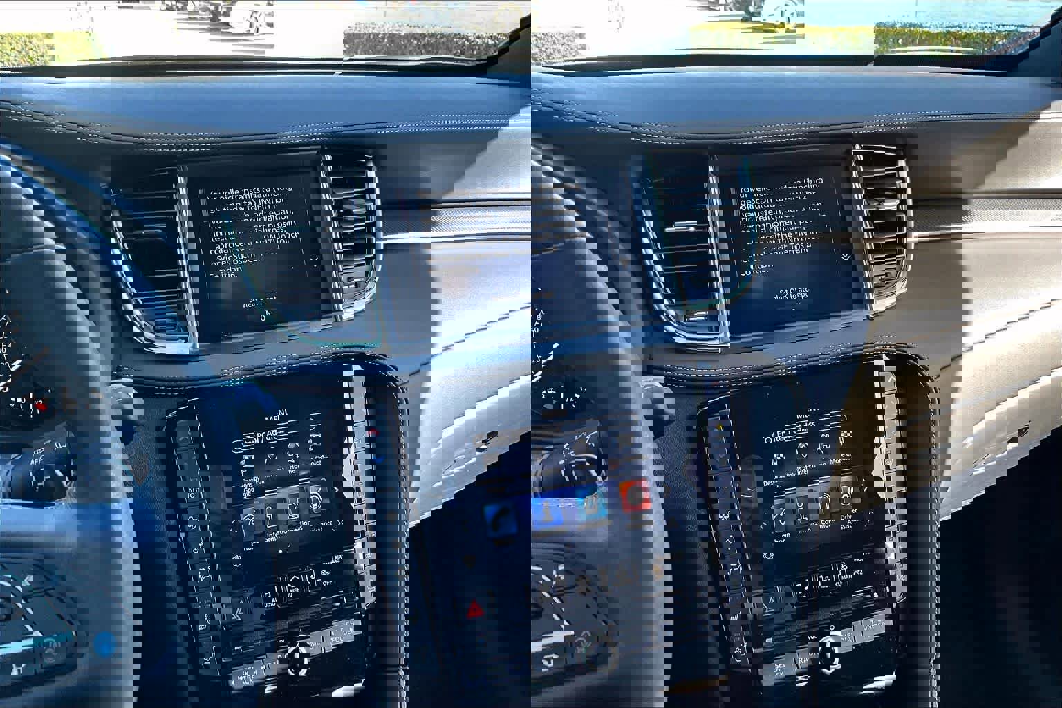 Used 2024 INFINITI QX50 Sport image 6