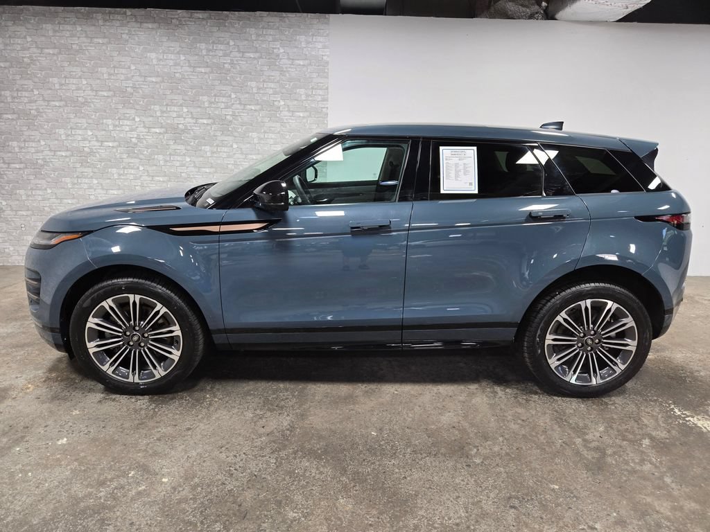Used 2025 Land Rover Range Rover Evoque Dynamic SE AWD/4WD image 2