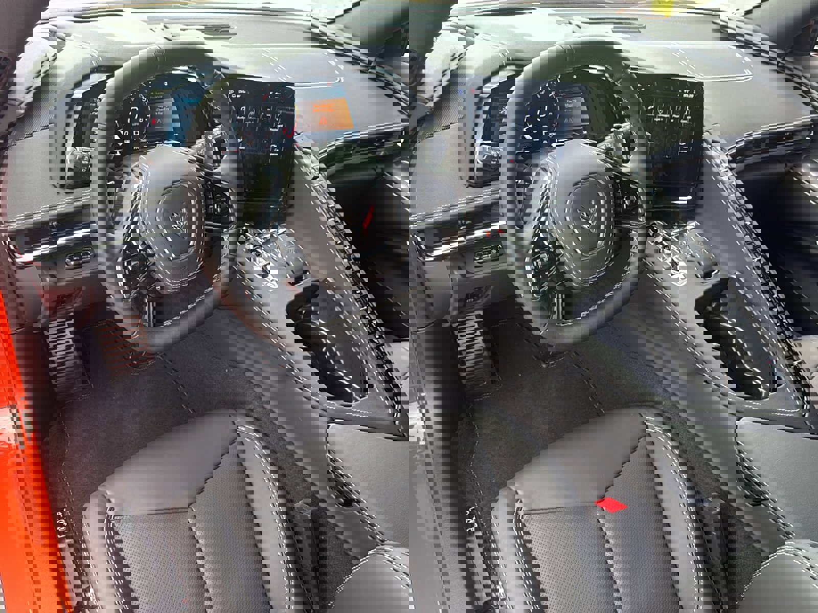 Used 2025 Chevrolet Corvette Stingray Preferred Cpe w/ Z51 Performance Package image 11