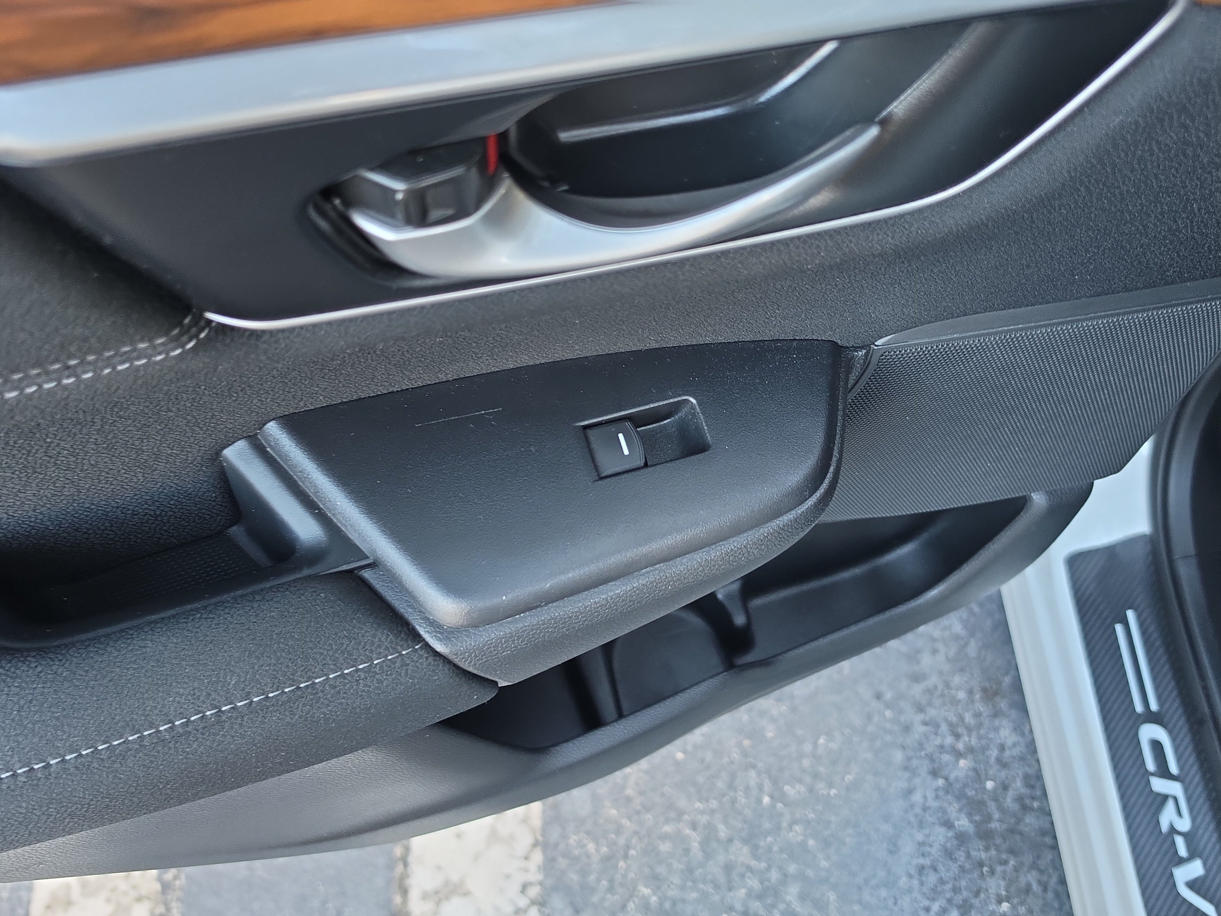 Used 2020 Honda CR-V EX image 9