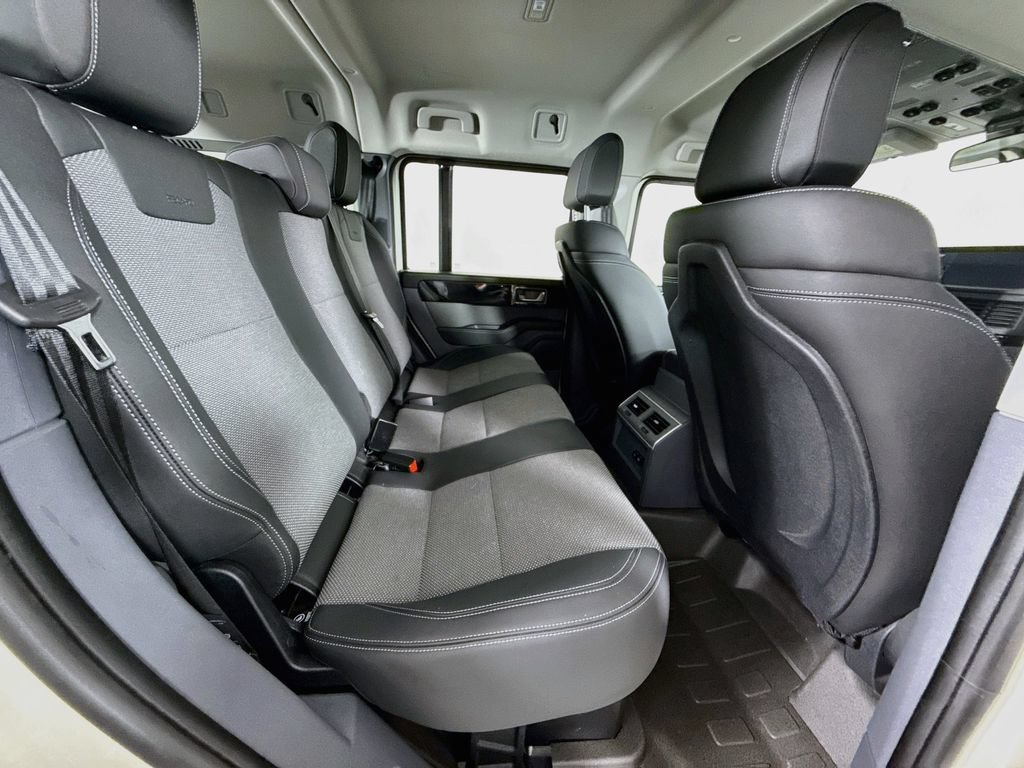 Used 2024 INEOS Grenadier Station Wagon AWD/4WD image 20