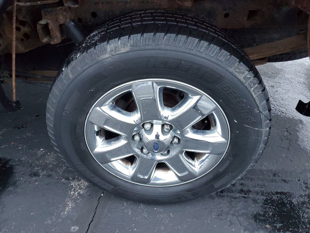 Used 2013 Ford F150 XLT w/ Luxury Equipment Group image 27