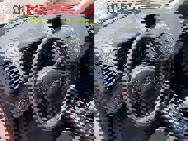 Used 2017 Ford Escape SE image 16