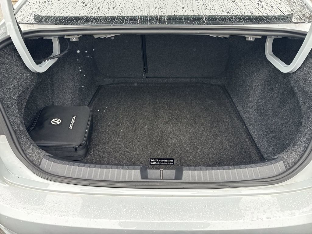 Used 2019 Volkswagen Jetta R-Line image 23