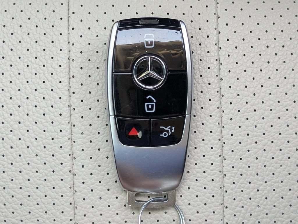 Certified 2020 Mercedes-Benz E 350 Sedan image 32