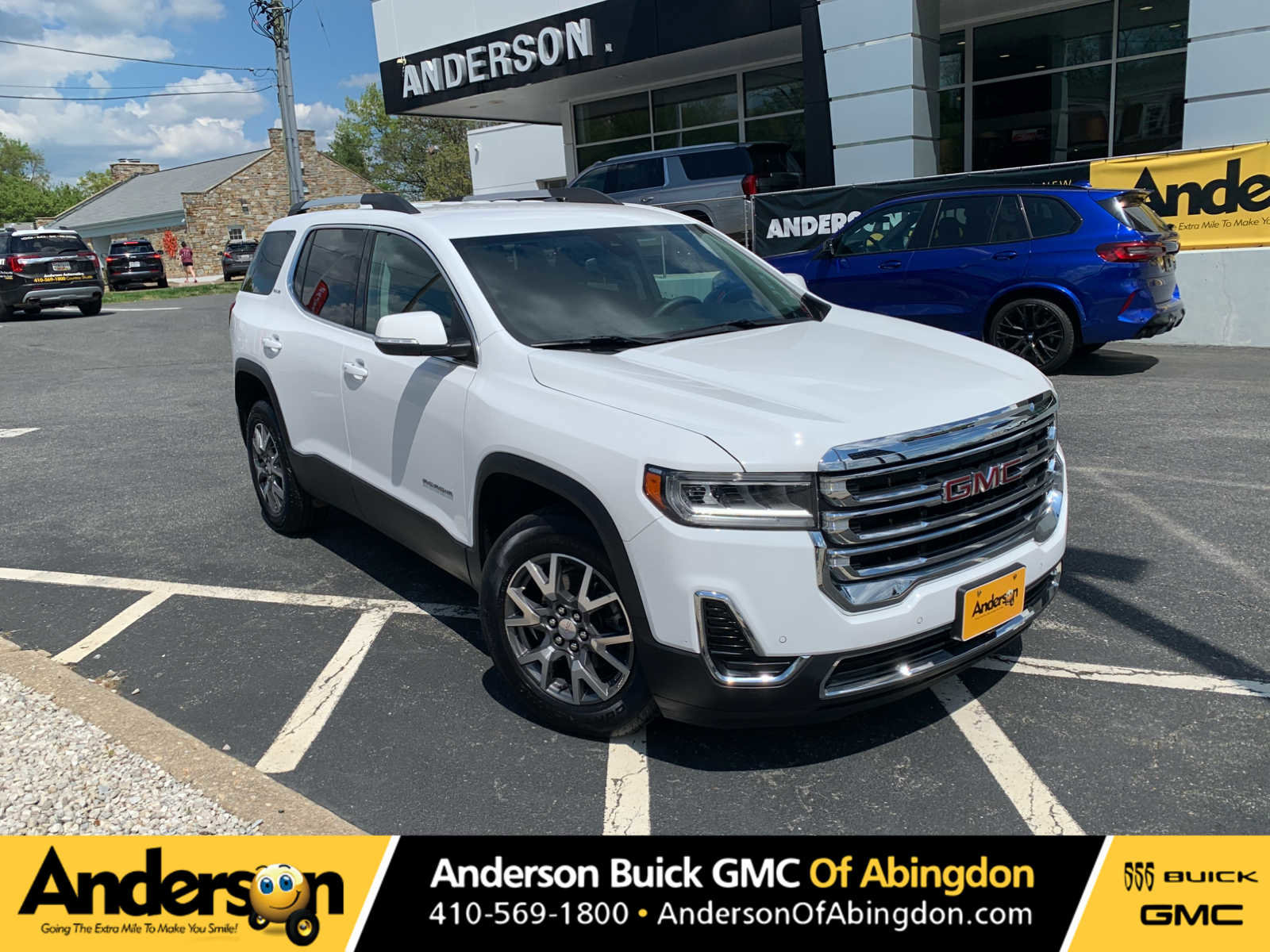 Used 2023 GMC Acadia SLE w/ Driver Convenience Package AWD/4WD image 1